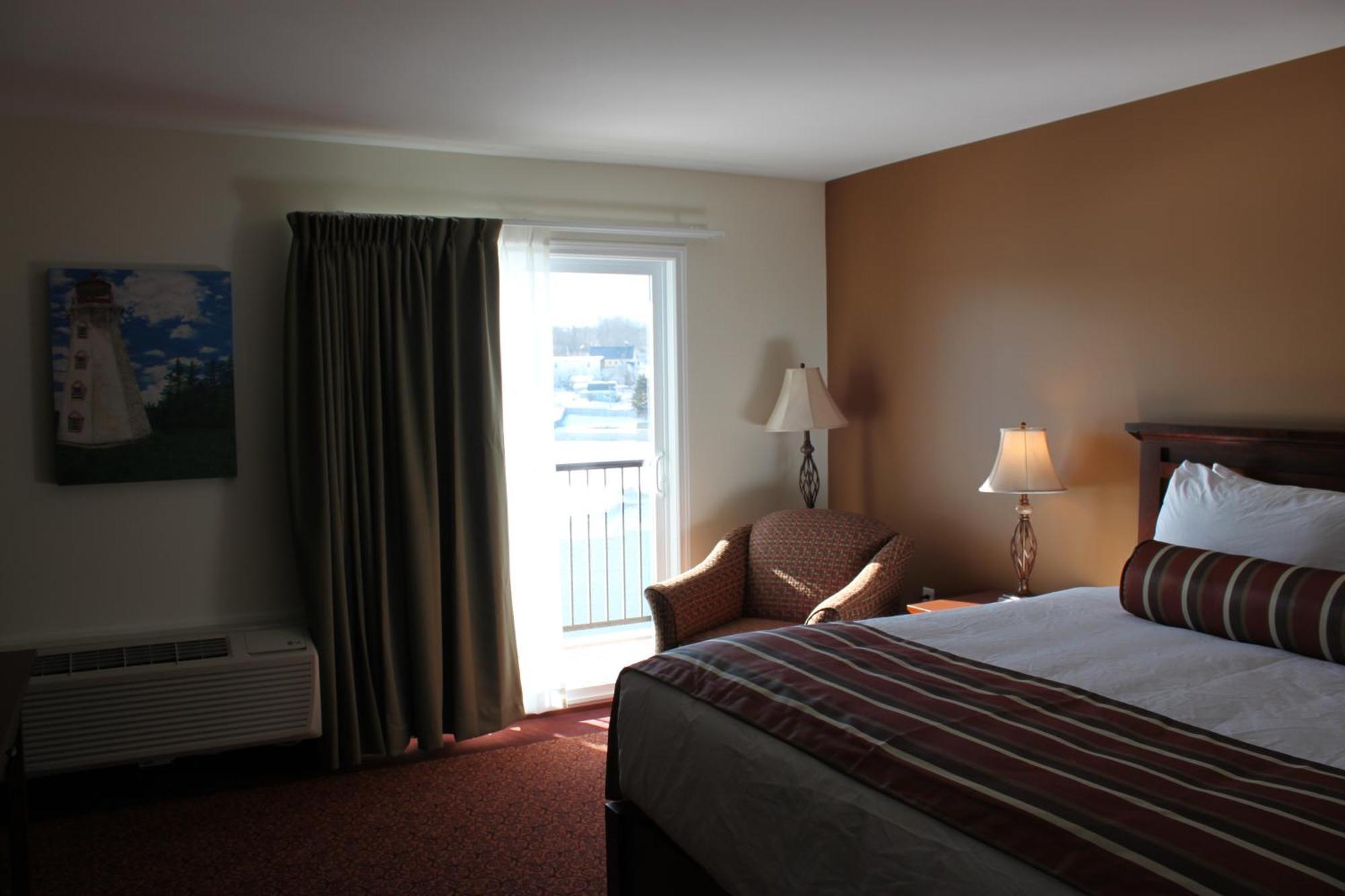 Lanes Riverhouse Inn & Cottages Montague Habitación foto