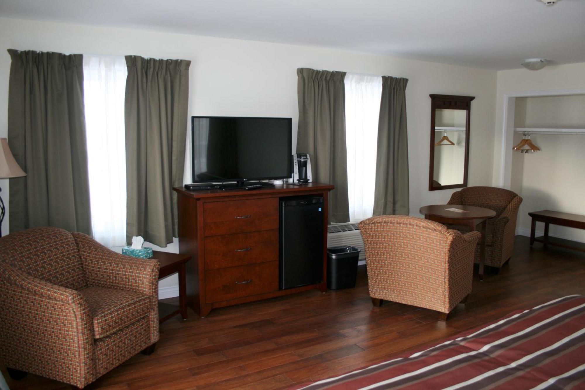 Lanes Riverhouse Inn & Cottages Montague Habitación foto