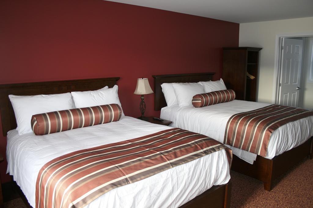 Lanes Riverhouse Inn & Cottages Montague Habitación foto