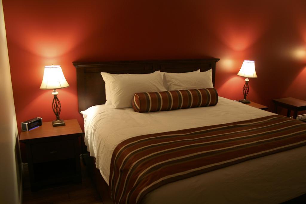 Lanes Riverhouse Inn & Cottages Montague Habitación foto