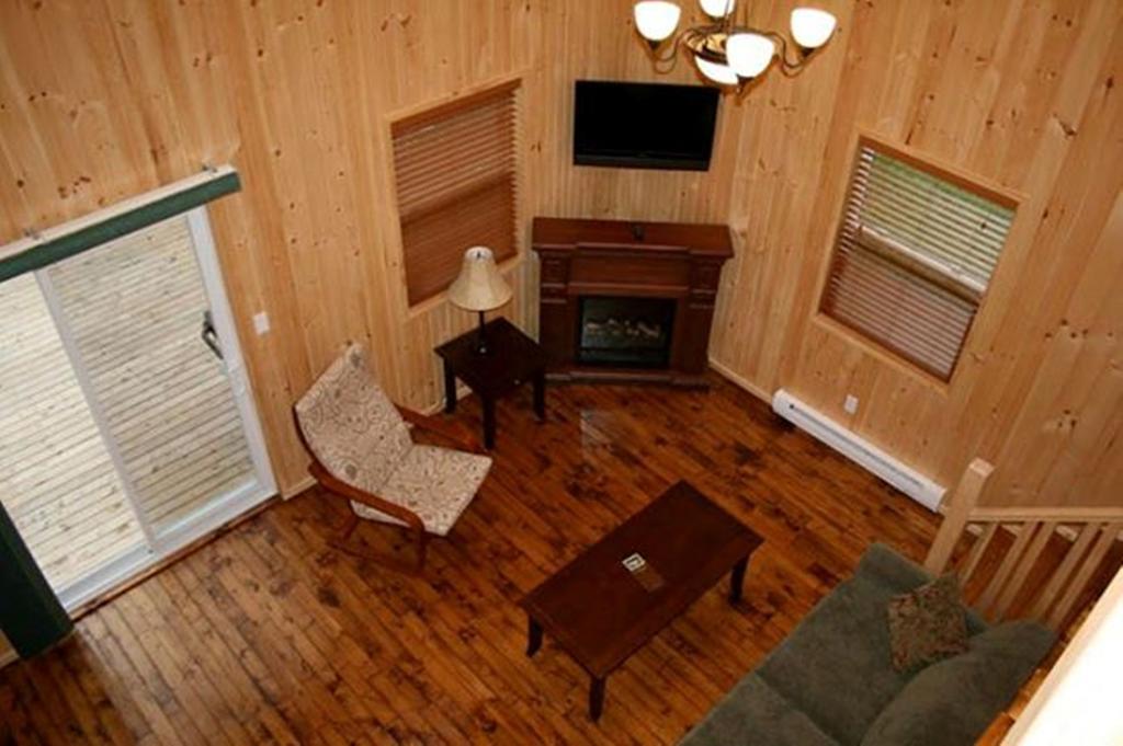 Lanes Riverhouse Inn & Cottages Montague Habitación foto